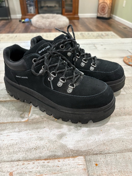 Skechers Shoes - Skechers Womens Black Platform leather shoes